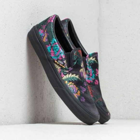 Stylish Embroidered Satin Slip-On VANS - Picture 5 of 10